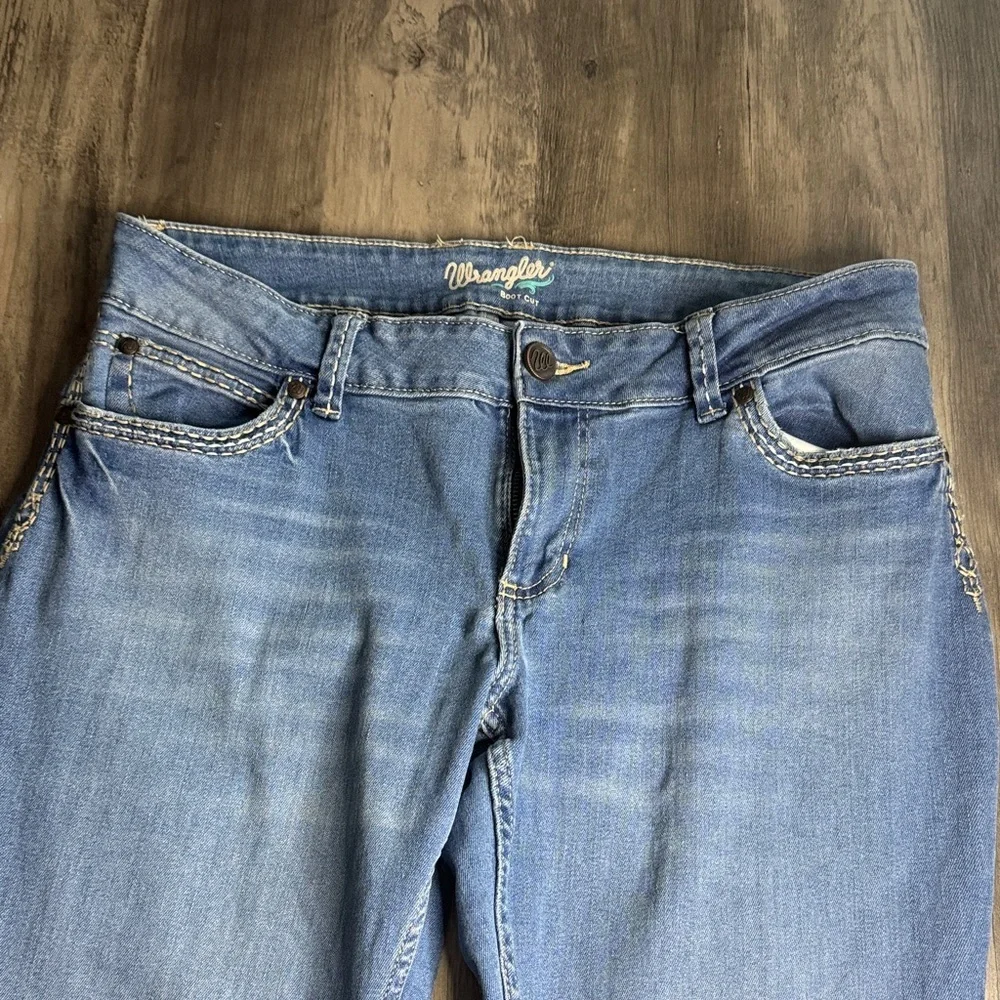 Wrangler Women's Denim Blue Boot Cut Jeans - Picture 5 of 8